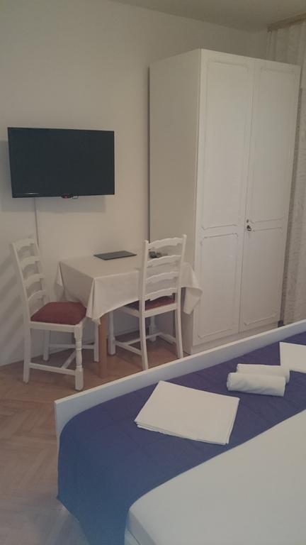 Apartments Culav Makarska Oda fotoğraf